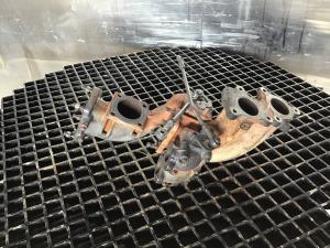 Liebherr Abgaskrümmer